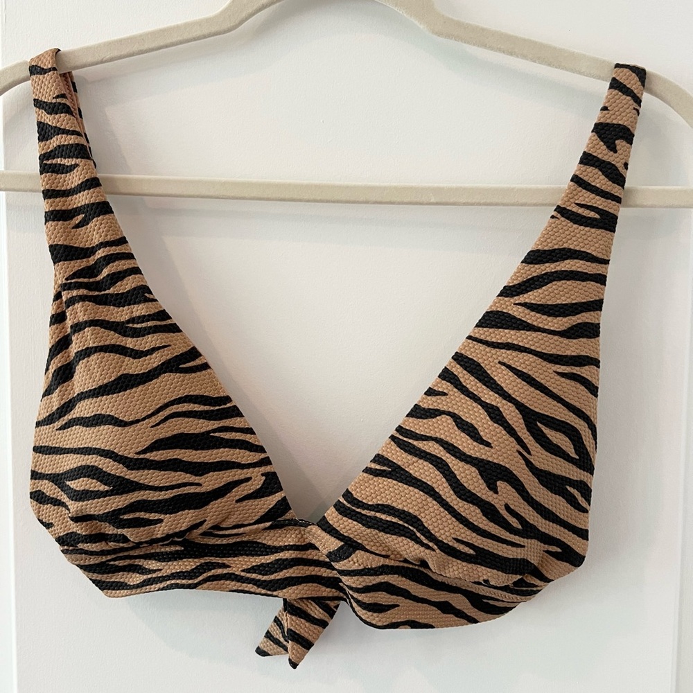 Aerie Tiger Stripe Triangle Bikini Top | Size Medium - Picture 3 of 7